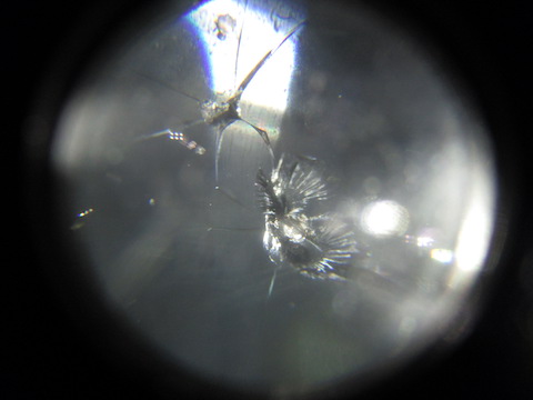 車のフロントガラスの飛び石被害、当日のご依頼でも予約なくても直します！