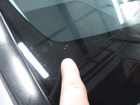 フロントガラスの修理できない箇所、交換と言われた傷、直ります！