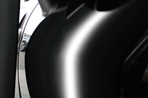 BMW MINI（ミニ）のドアのヘコミも、鈑金・塗装しないデントリペアで即時修理！