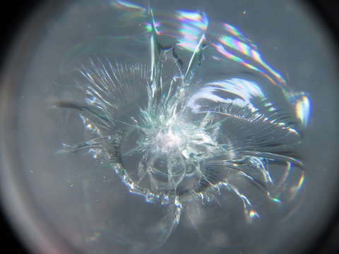 フロントガラス割れは交換ではなく修理でお得に解決！車検も合格！！