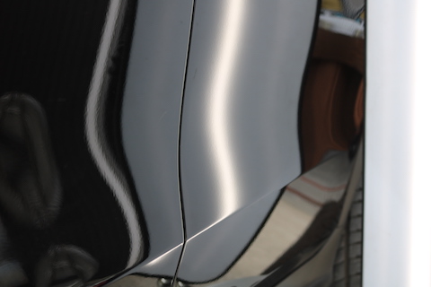 輸入車のヘコミ修理も最短15分で直ります！っっv