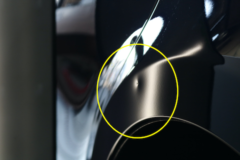 洗車の時にヘコミを見つけたショック、即時で修理しお悩み解決します！