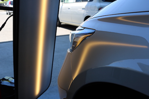 アコードのフロントフェンダーのヘコミを鈑金・塗装しないで修理！