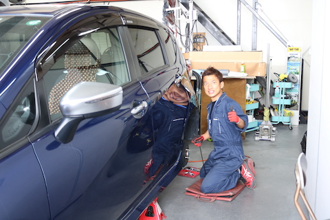 ヘコミ修理のご相談、問い合わせだけでも大丈夫です、お気軽にご来店ください。