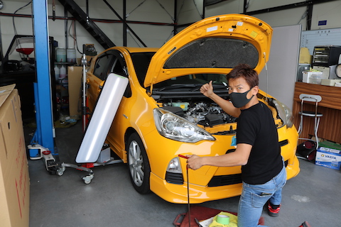 小さなエクボ以外に、深くて大きなヘコミもデントリペアで即時解決！