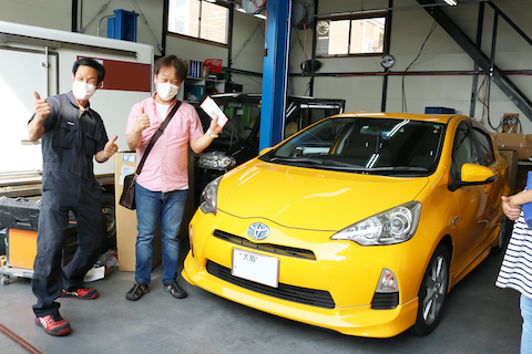 小さなエクボ以外に、深くて大きなヘコミもデントリペアで即時解決！