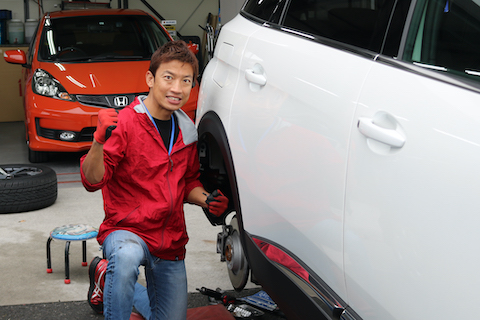 新車のヘコミ修理でデントリペア、ついでにオイル交換も可能です！