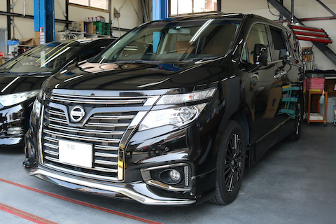 愛車のオリジナル塗装を守るヘコミ修理、2箇所目から半額とメリットしかありません！