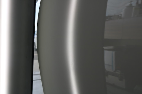 愛車のヘコミ修理は15分〜・8千円〜で塗装しないデントリペアが最強！