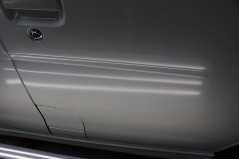 愛車のへこみ、ココロのもやもや、デントリペアでスッキリしませんか？