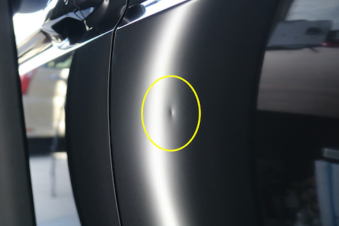 車に複数のヘコミ直しなら、半額になるデントリペアがお得！