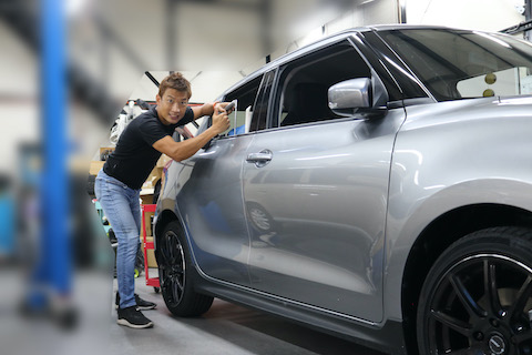 納車1週間でヘコミ！デントリペアで元の新車に戻します！