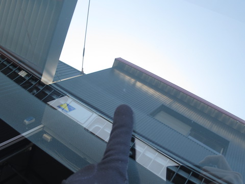 車のフロントガラスヒビ割れは、当日予約で即時修理で対応します！