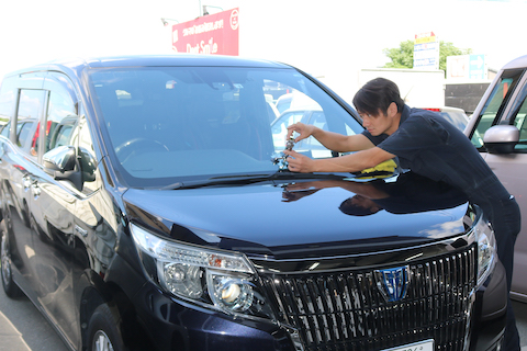 車のフロントガラスの異常・トラブルはご相談ください！