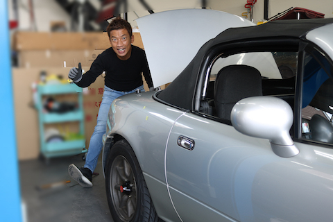 旧車のヘコミ修理も塗装しないデントリペアで即時修理