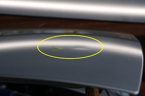 旧車のヘコミ修理も塗装しないデントリペアで即時修理