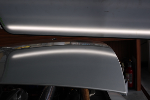 旧車のヘコミ修理も塗装しないデントリペアで即時修理