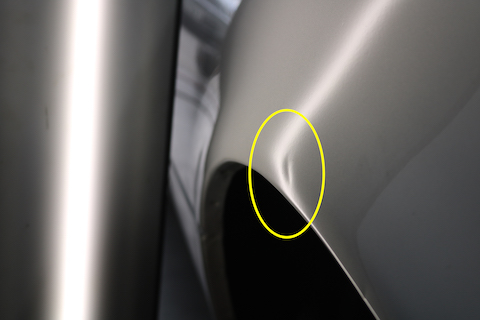 旧車のヘコミ修理も塗装しないデントリペアで即時修理