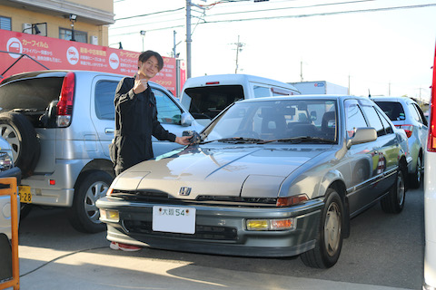 旧車のフロントガラスのヒビ割れ、修理で交換を回避できます！