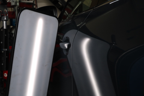  愛車の大きなヘコミも即時修理のデントリペアでお悩み解決！