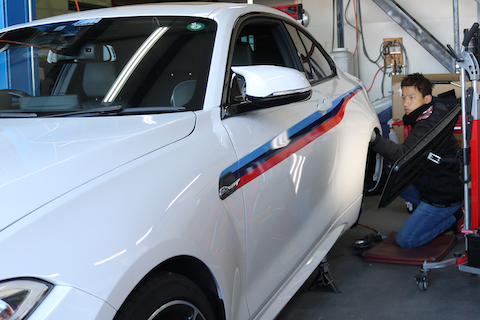 塗装しないでヘコミを直したいという思いにお答えするデントリペア！