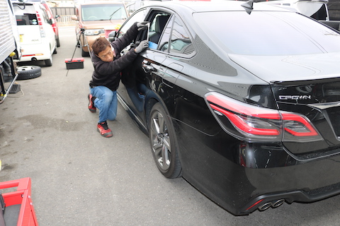 車のヘコミが一瞬で直り、心のヘコミもスッキリ！