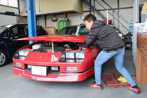 旧車など大事にしている愛車のヘコミ修理はデントリペア！