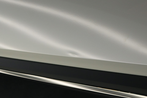 最速で心のヘコミを治します！愛車のヘコミはデントリペア！