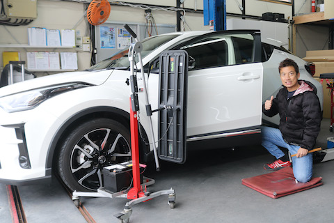 最速で心のヘコミを治します！愛車のヘコミはデントリペア！