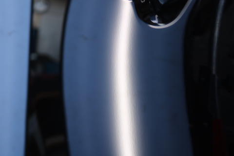 スライドドアのヘコミも塗装しないデントリペア！