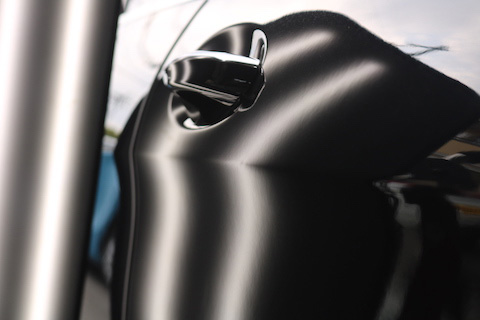 高級車のヘコミ修理、査定に影響しない方法！