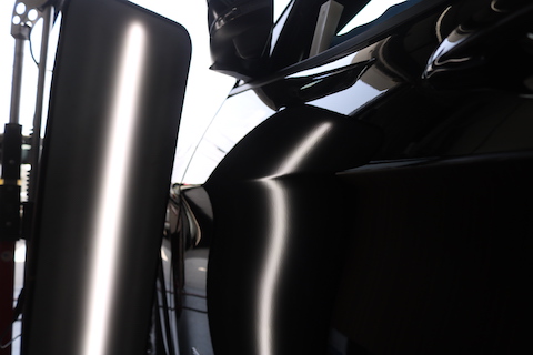 大阪で約15年の経験があるデントリペアショップ