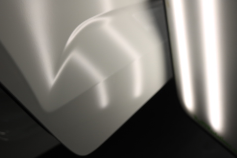 自転車が倒れて車に傷やヘコミ。オススメの修理方法は？