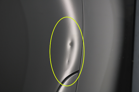 車のドアが開きすぎてコツンと当ててヘコミ！修理の仕方！