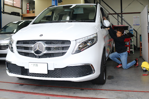 車のドアが開きすぎてコツンと当ててヘコミ！修理の仕方！
