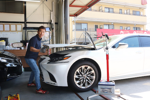 ボンネットのヘコミ修理費用、8,000円〜と最安値！