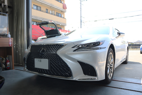 ボンネットのヘコミ修理費用、8,000円〜と最安値！