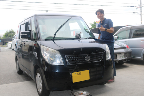 フロントガラスに大きなひび割れ500円玉超えても修理可能！