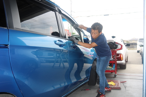 やっぱり気になる車購入時に知ってたヘコミをデントリペア！