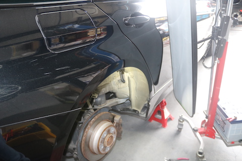 車の気になるヘコミ2箇所目から半額、複数修理がお得！