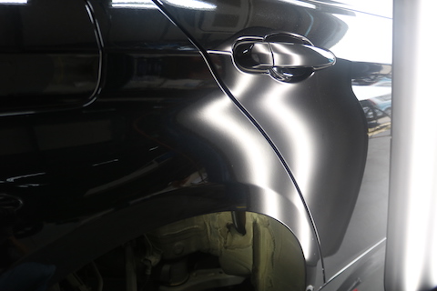 車の気になるヘコミ2箇所目から半額、複数修理がお得！