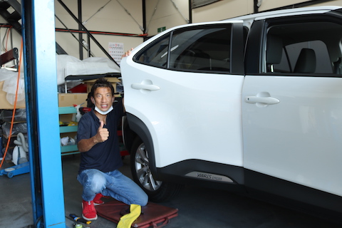 ヤリスクロスのヘコミ修理、新車なら塗装よりもデントリペア！
