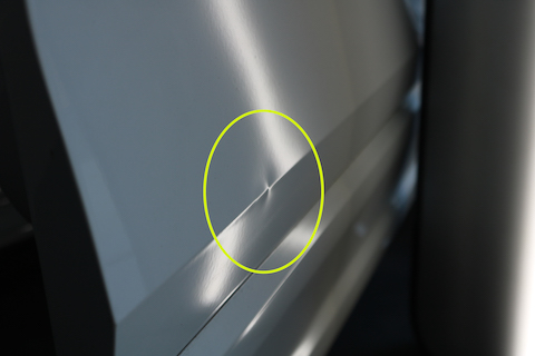 アウディ ドアのヘコミ修理、修理跡ない査定額下げない方法