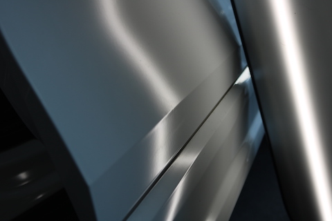 アウディ ドアのヘコミ修理、修理跡ない査定額下げない方法