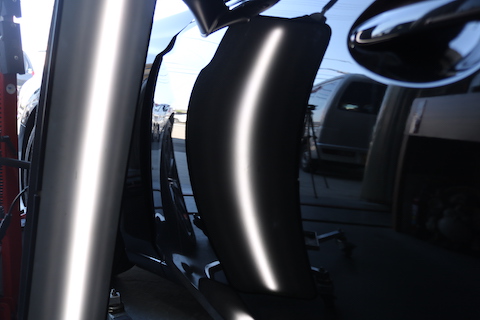 愛車のヘコミはもう怖くない！即時に直るデントリペア！