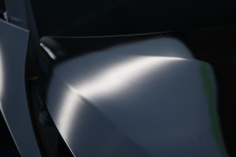 本当にヘコミがあった鉄板がチョット待つ間に綺麗に元どおり！