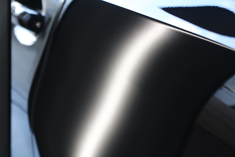 本当にヘコミがあった鉄板がチョット待つ間に綺麗に元どおり！