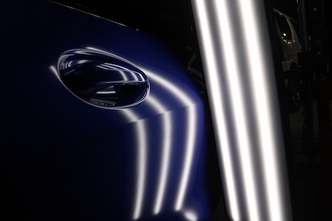 ヘコミを見つけたその日に直る修理をご用意！