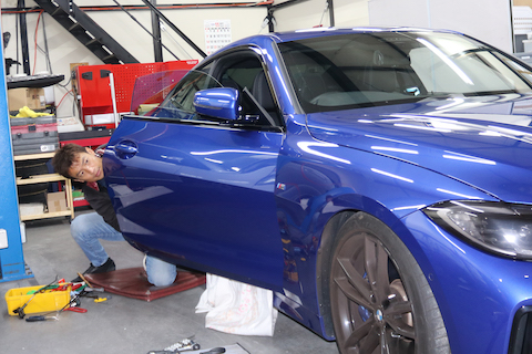 ヘコミを見つけたその日に直る修理をご用意！