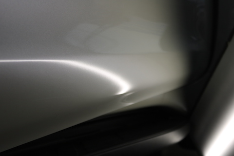 本当に綺麗に直ったとお客様驚き！新車のヘコミが瞬時に消える！